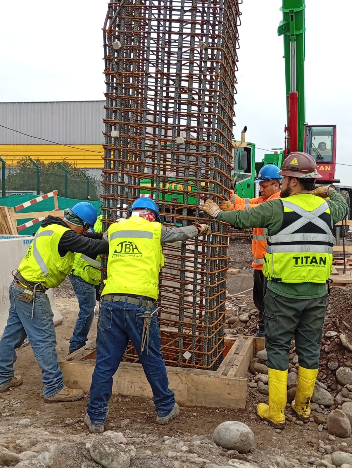 Excavación de Pilas y Pilotes